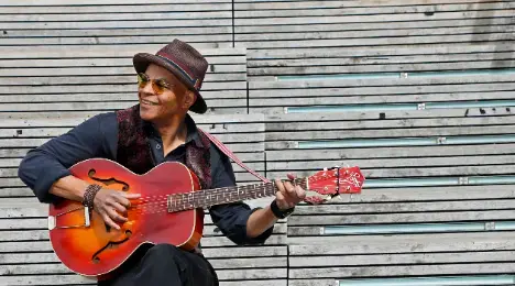 Guy Davis (US)